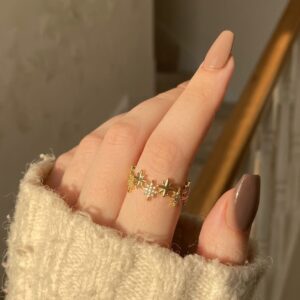 STARBURST CZ BAND RING 20% off